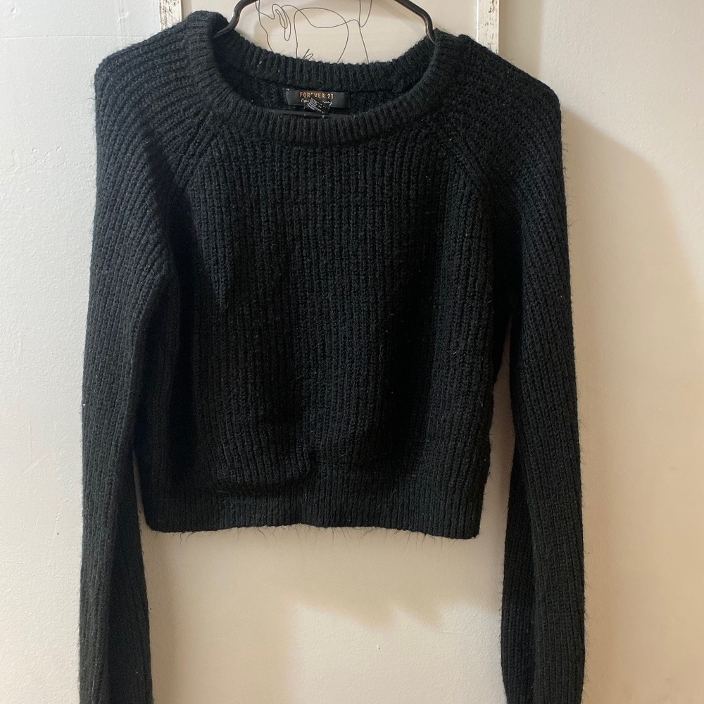 Crop top sweater